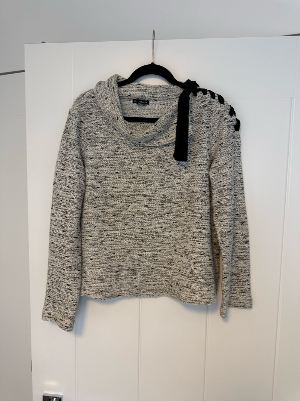 Club Monaco Gray Marled Sweater with Shoulder Ribbon Tie Size L